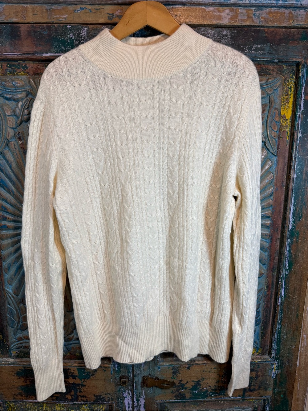 Cashmere mock turtleneck sweater